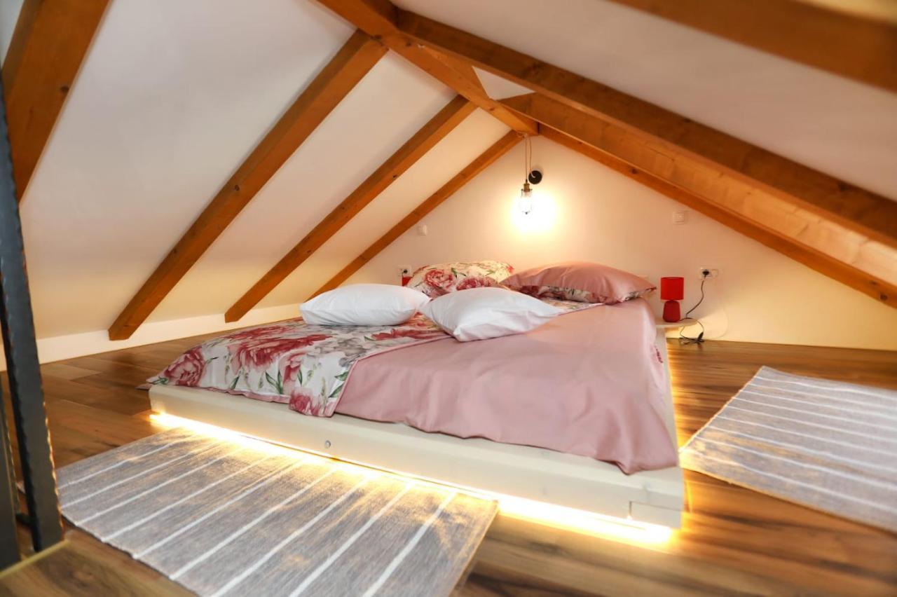 Studio Apartman Mihaella Kaštela Zewnętrze zdjęcie