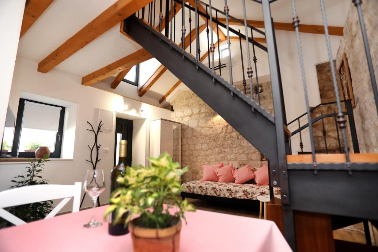 Studio Apartman Mihaella Kaštela Zewnętrze zdjęcie